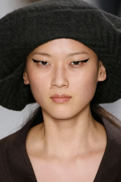 Look 16